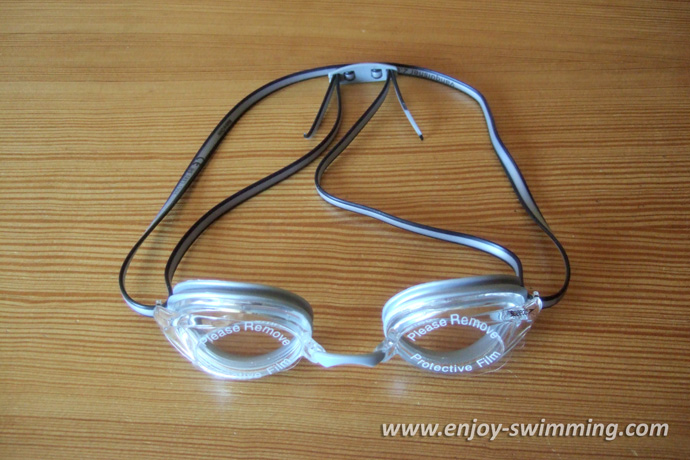 Speedo Vanquisher Swim Goggle: Version 2.0 Plus Review